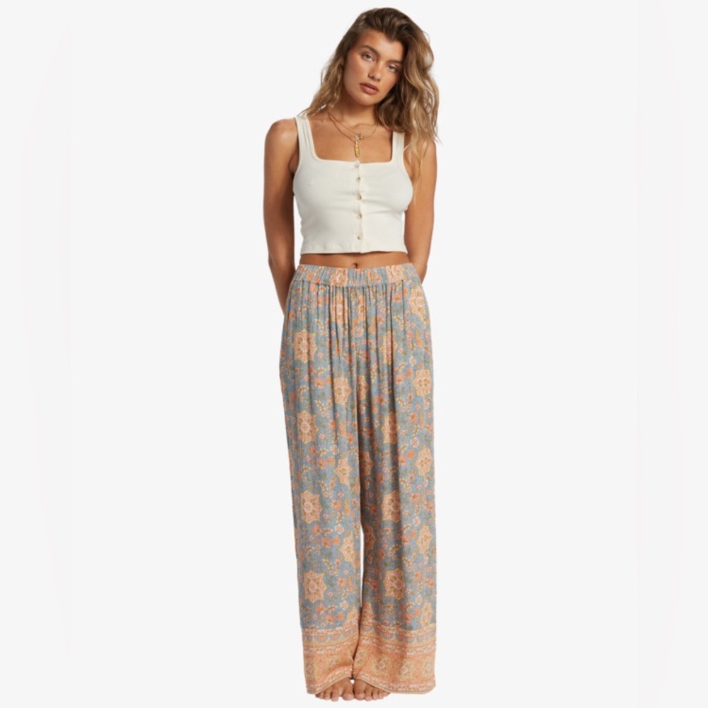 Billabong - Follow Me - Elastic Waist Relaxed Fit Pants - Medium